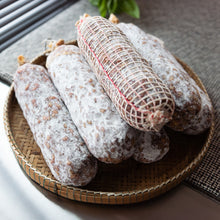 โหลดรูปภาพลงในเครื่องมือใช้ดูของ Gallery Salami Genoa
