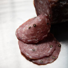 โหลดรูปภาพลงในเครื่องมือใช้ดูของ Gallery Black Pepper Salami
